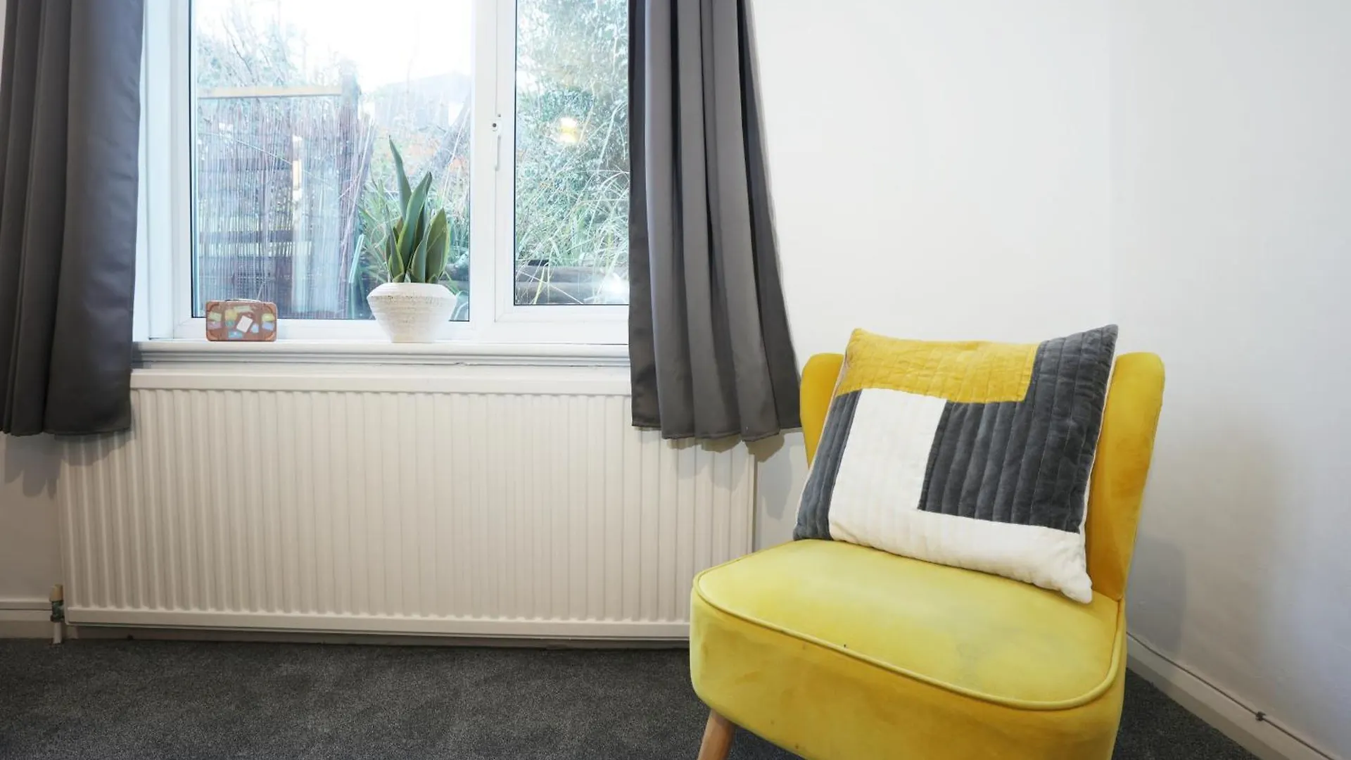 Highfield Place By N And N Stays, Great Location, Plenty Of On Street Parking, Perfect For Contractors, Workers & Families Visiting Bath, Great Disc For Long Stays Avaialable Bath