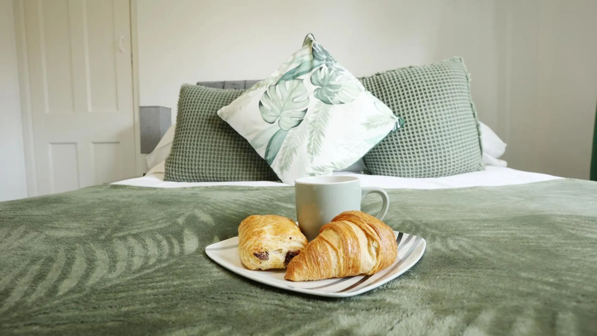 Highfield Place By N And N Stays, Great Location, Plenty Of On Street Parking, Perfect For Contractors, Workers & Families Visiting Bath, Great Disc For Long Stays Avaialable Appartement